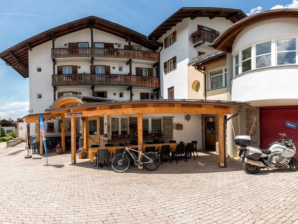 Albergo Panorama Panchià Exterior foto